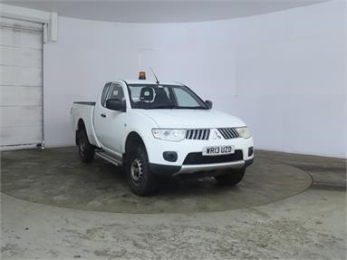 MITSUBISHI L200 LWB DIESEL Club Cab DI-D 4Life 4WD 134Bhp [2010] Diesel - WHITE - WR13UZD - 2 Door Pick Up Body