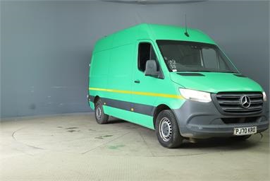 MERCEDES-BENZ SPRINTER 314CDI L2 DIESEL RWD 3.5t H2 Progressive Van Diesel - WHITE - PJ70KRO - 5 Door Panel Van