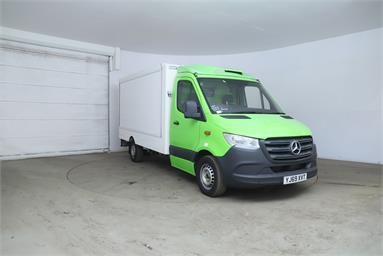 MERCEDES-BENZ SPRINTER 314CDI L2 DIESEL FWD 3.5t Chassis Cab 9G-Tronic Diesel - GREEN - YJ69XVT - 5 Door Fridge Box Van Body