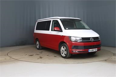 VOLKSWAGEN TRANSPORTER T32 SWB DIESEL 2.0 TDI BMT 150 Highline Van Diesel - RED AND WHITE - HJ68FDX - 5 Door Window Van