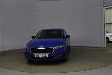 SKODA OCTAVIA 1.4 TSI iV SE L DSG 5dr Petrol PHEV - BLUE - OE71CGG - 5 Door Hatchback