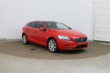 VOLVO V40 T3 [152] Inscription 5dr Petrol - RED - CF08OCF - 5 Door Hatchback