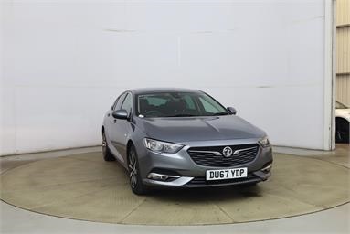 VAUXHALL INSIGNIA 2.0 Turbo D SRi Nav 5dr Diesel - GREY - DU67YDP - 5 Door Hatchback
