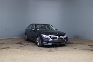 MERCEDES-BENZ E CLASS E220 BlueTEC SE 4dr 7G-Tronic Diesel - BLUE - MV65YAK - 5 Door Saloon