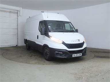 IVECO DAILY 35S12 DIESEL 2.3 High Roof Van 3520 WB Diesel - WHITE - BL69UXM - 5 Door Panel Van