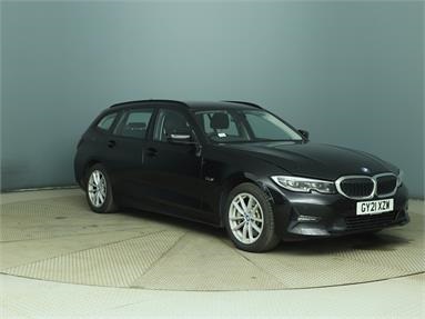 BMW 3 SERIES 330e SE Pro 5dr Step Auto Petrol PHEV - Black - GY21XZW - 5 Door Estate
