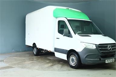 MERCEDES-BENZ SPRINTER 311CDI L2 DIESEL FWD 3.5t Chassis Cab Diesel - WHITE - PO70VSN - 4 Door Box Body