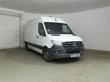 MERCEDES-BENZ SPRINTER 315CDI L2 DIESEL RWD 3.5t H2 Progressive Van Diesel - WHITE - OU70OWP - 5 Door Panel Van