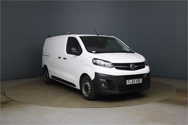 VAUXHALL VIVARO L1 DIESEL 2900 1.5d 100PS Edition H1 Van Diesel - WHITE - FL69XBO - 6 Door Panel Van