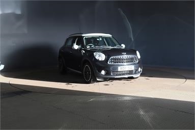 MINI COUNTRYMAN 1.6 Cooper D ALL4 5dr Diesel - BLACK - RO16OGG - 5 Door Hatchback