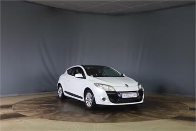 RENAULT MEGANE 1.5 dCi 110 Expression+ 3dr Diesel - WHITE - AK62CHN - 3 Door Coupe