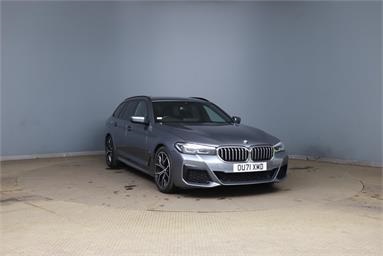 BMW 5 SERIES 520d xDrive MHT M Sport 5dr Step Auto Diesel/Hybrid - BLUE - OU71XMD - 5 Door Estate