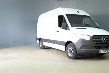 MERCEDES-BENZ SPRINTER 315CDI L2 DIESEL RWD 3.5t H2 Pro Van Diesel - WHITE - LV74VST - 5 Door Panel Van