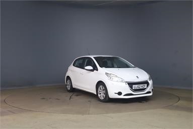 PEUGEOT 208 1.4 HDi Access+ 5dr Diesel - WHITE - LL62HZF - 5 Door Hatchback