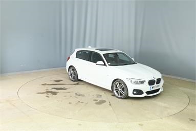 BMW 1 SERIES 125d M Sport 5dr Step Auto Diesel - WHITE - WF17HVR - 5 Door Hatchback