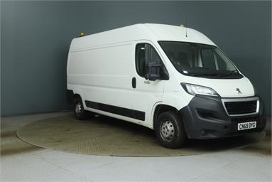 PEUGEOT BOXER 335 L3 DIESEL 2.2 BlueHDi H2 Professional Van 140ps Diesel - WHITE - CN69DYG - 5 Door Panel Van