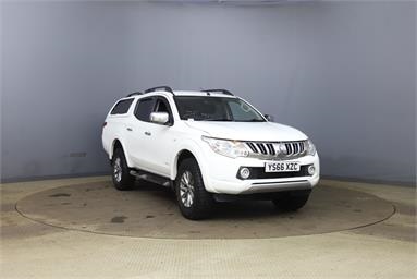MITSUBISHI L200 DIESEL Double Cab DI-D 178 Titan 4WD 5 Seats Single Cab Diesel - WHITE - YS66XZC - 5 Door Pick Up Body