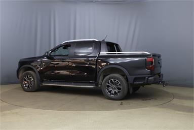 FORD RANGER DIESEL Pick Up D/Cab Wildtrak 3.0 EcoBlue V6 240 Auto 5 Seats Double Cab Diesel - BLACK - YE25CXV - 4 Door Pick Up Body