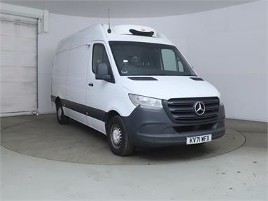MERCEDES-BENZ SPRINTER 314CDI L2 DIESEL RWD 3.5t H2 Progressive Van Diesel - WHITE - KV71WFX - 5 Door Fridge Panel Van