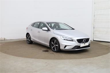 VOLVO V40 T2 [122] R DESIGN 5dr Petrol - SILVER - SY17NYA - 4 Door Hatchback