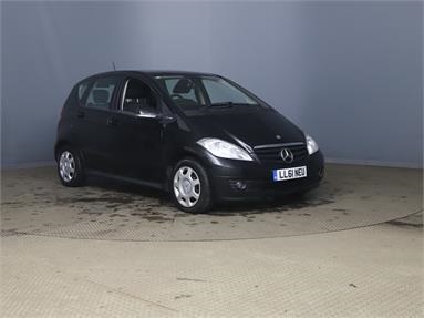 MERCEDES-BENZ A CLASS A160 BlueEFFICIENCY Classic SE 5dr Petrol - BLACK - LL61NEU - 5 Door Hatchback