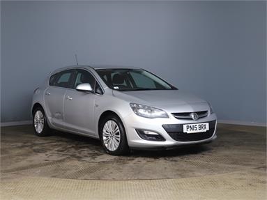 VAUXHALL ASTRA 1.4i 16V Excite 5dr Petrol - SILVER - PN15BRX - 5 Door Hatchback