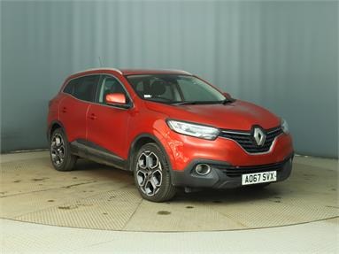 RENAULT KADJAR 1.5 dCi Dynamique S Nav 5dr Diesel - Red - AO67SVX - 5 Door Hatchback