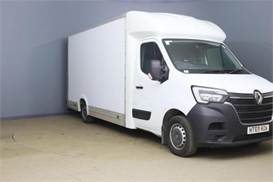 RENAULT MASTER LWB DIESEL FWD LL35dCi 135 Business Low Roof Luton Loloader Diesel - WHITE - HT69MDK - 2 Door Luton Box Body