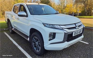 MITSUBISHI L200 DIESEL Double Cab DI-D 150 Barbarian 4WD Auto Diesel - White - DS21ADV - 4 Door Pick Up Body