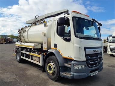 DAF LF230 4X2 DAY EURO 6 WHALE GULLY COMBI TANKER 3 Seats Steel Body Day cab Steel Susp 14ft Diesel - WHITE - HY71EBU - 2 Door Tanker Body