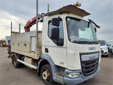 DAF LF150 4X2 DAY EURO 6 POLE ERECTION UNIT REAR CRANE & AUGER 2 Seats Steel Body Day cab Steel Susp 11ft Diesel - WHITE - FJ65VYC - 2 Door Specialist Body / Unit