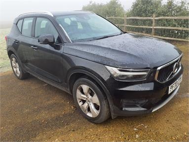 VOLVO XC40 1.5 T3 [163] Momentum 5dr Geartronic Petrol - Black - PF70CTY - 5 Door Estate