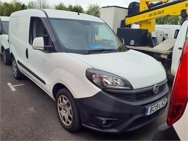 FIAT DOBLO CARGO SWB PETROL 1.4 16V SX Van Start Stop Petrol - WHITE - BC19LVZ - Panel Van