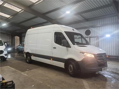 MERCEDES-BENZ SPRINTER 314CDI L2 DIESEL FWD 3.5t H2 Van Diesel - WHITE - CN69VXR - 5 Door Panel Van