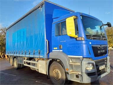 MAN TGS 26.360 6X2 DAY EURO 6 CURTAINSIDER 2 Seats Day cab Air Susp 26ft Diesel - BLUE - DG67OSB - 2 Door Curtainside Body