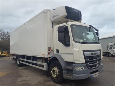 DAF LF230 4X2 DAY EURO 6 FRIDGE BOX 3 Seats GRP Body Day cab Air Susp 20ft Diesel - WHITE - DX69PYY - 2 Door Fridge Box Van Body