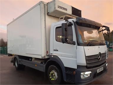 MERCEDES-BENZ ATEGO 1524 4X2 DAY EURO 6 15-TON FRIDGE BOX 2 Seats Day cab Air Susp 19ft Diesel - WHITE - SJ65GHO - 2 Door Fridge Box Van Body