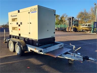 DOOSAN G100 100KVA ENCLOSED GENERATOR TANDEM AXLE Diesel - WHITE - VLSGEN4627 - Plant Item