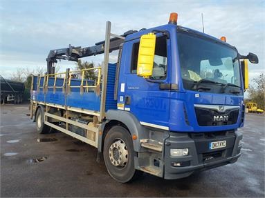 MAN TGM 18.250 4X2 DAY EURO 6 DROPSIDE REAR CRANE 2 Seats Steel Body Day cab Steel Susp 20ft Diesel - BLUE - DK17KYC - 2 Door Dropside Body