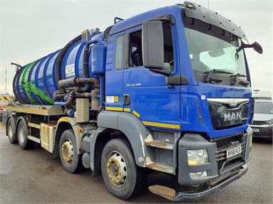 MAN TGS32.400 8X4 DAY EURO 6 WHALE VACUUM TANKER 2 Seats Steel Body Double Cab Steel Susp 20ft Diesel - BLUE - NV66KCX - 2 Door Tanker Body
