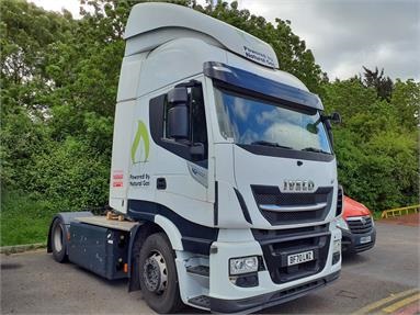 IVECO STRALIS 460 4X2 H/ROOF SLEEPER EURO 6 CNG TRACTOR UNIT 2 Seats Sleep Cab Air Susp Gas - WHITE - BF70LWZ - 2 Door Tractor Unit