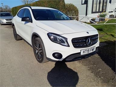 MERCEDES-BENZ GLA GLA 180 Urban Edition 5dr Auto Petrol - WHITE - HT19FWR - 5 Door Estate