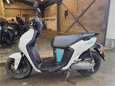 YAMAHA NEO'S (ESS025)  Electric - WHITE - WR72OAY - Motorbike