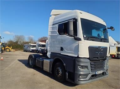 MAN TGX 18.430 4X2 H/ROOF SLEEPER EURO 6 TRACTOR UNIT 2 Seats Sleep Cab Air Susp Diesel - WHITE - DE71XHC - 2 Door Tractor Unit