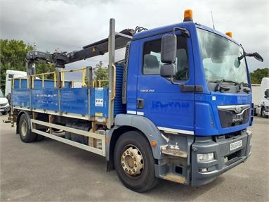 MAN TGM 18.250 4X2 DAY EURO 6 DROPSIDE REAR CRANE 2 Seats Alloy Body Day cab Steel Susp 20ft Diesel - BLUE - DK66KUG - 2 Door Dropside Body