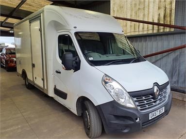 RENAULT MASTER LWB DIESEL FWD LL35dCi 130 Business Low Roof Luton Loloader Diesel - WHITE - GK67BCF - 5 Door Luton Box Body
