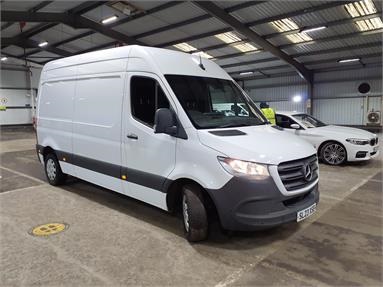 MERCEDES-BENZ SPRINTER 315CDI L2 DIESEL FWD 3.5t H2 Premium Van Diesel - WHITE - SL23XSE - 5 Door Panel Van