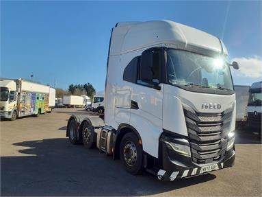 IVECO S-WAY 460 6X2 H/ROOF SLEEPER EURO 6 TRACTOR UNIT 2 Seats Sleep Cab Air Susp Diesel - WHITE - WV72AUA - 2 Door Tractor Unit