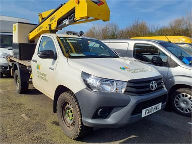 TOYOTA HILUX DIESEL Active Pick Up 2.4 D-4D Diesel - WHITE - VX18HWG - Pick Up Body