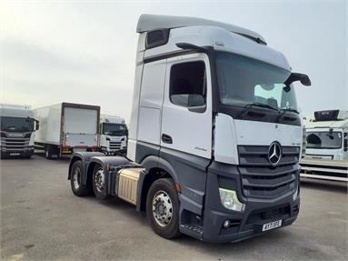 MERCEDES-BENZ ACTROS 2545 6X2 STREAMSPACE EURO 6 TRACTOR UNIT 2 Seats Sleep Cab Air Susp Diesel - WHITE - AY71SFE - 2 Door Tractor Unit